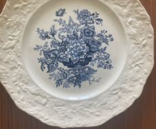 Mason " Hanging Basket/Ascot in Oak" Vintage 25cm Plate
