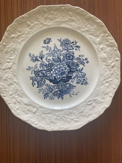 Mason " Hanging Basket/Ascot in Oak" Vintage 25cm Plate