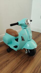 Kids Electric Ride-On Scooter