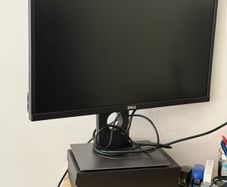 Dell 24 Full HD Monitor