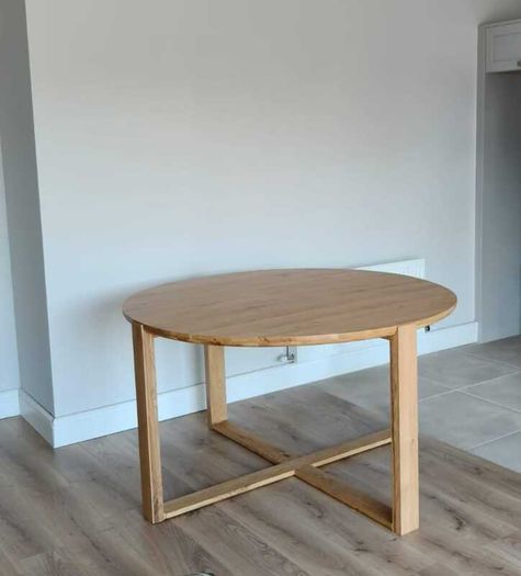 EZ Living solid wood round dining table 160 cm