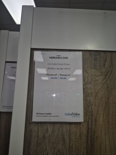 Premium Nebraska Oak floor tiles
