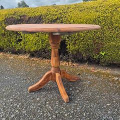 kitchen table, round, extendable foldable sides