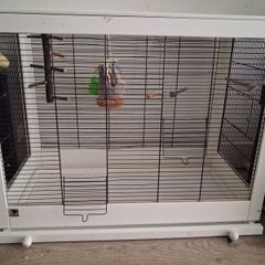 Large bird cage for parrots