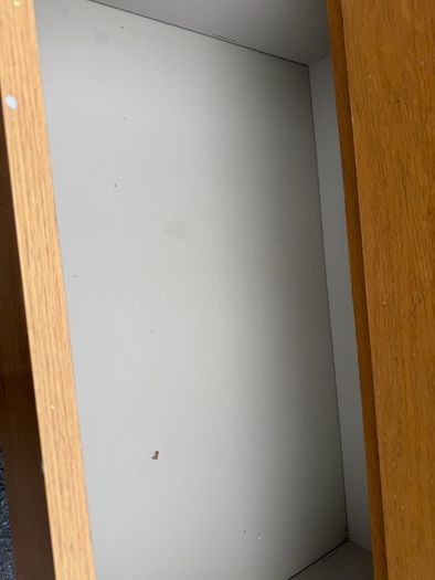 chest of drawers