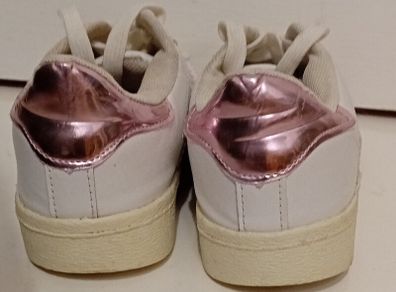 Girls Trainers