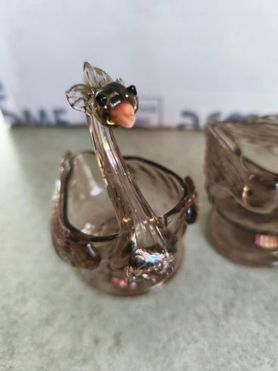 Vintage glass swan figurines, set of 3  glass swan small statues, glass bird figurine, elegant two toned glass swan decor