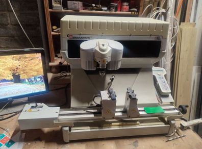 Gravograph Engraver