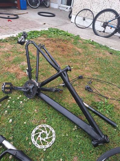 27.5 inch mountain bike ( For Parts )