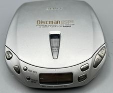 SONY D-E441 Groove Discman ESP Portable CD Player for parts - Unit only