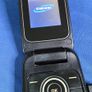 Samsung GT-E1195 Mini Flip Phone (2011) Image 8