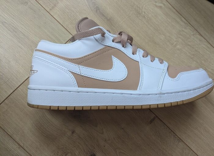Jordan 1 Low "Hemp/White" sneakers