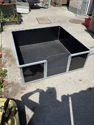 Whelping Box