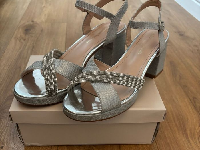 Silver Glitter Evening Sandals / Shoes Size 5