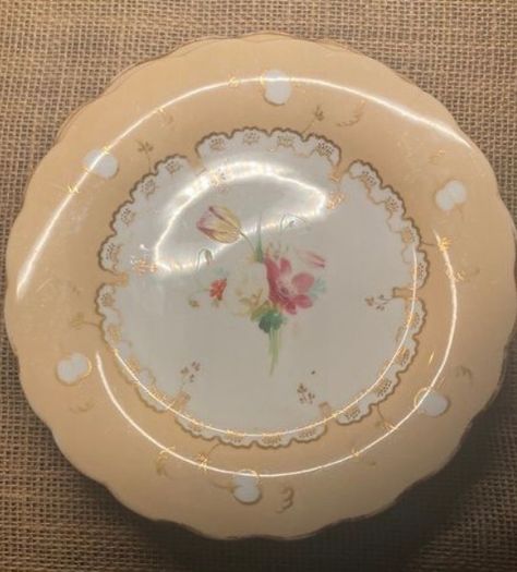 Set of  6 Pretty side plates