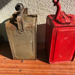 vintage oil cans