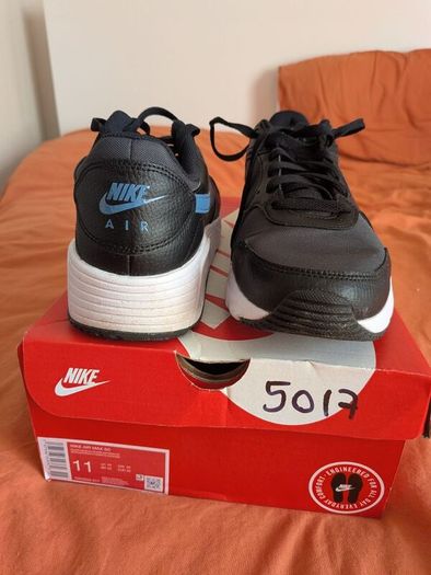 Nike Air Max SC runners