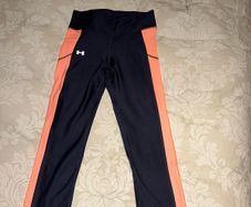 Under Armour HeatGear Capri Leggings - size small