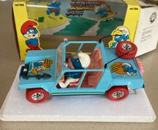 Smurf Lamborghini Cheetah scale 1/24 Rare Burago