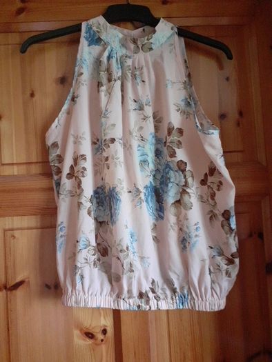 top/,blouse