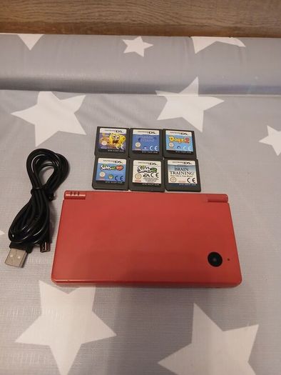 nintendo dsi + 6 games