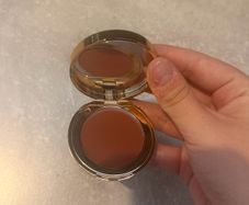 Charlotte Tilbury - cream blush