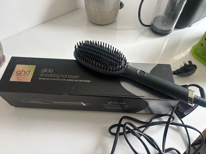 GHD Glide Hot Brush