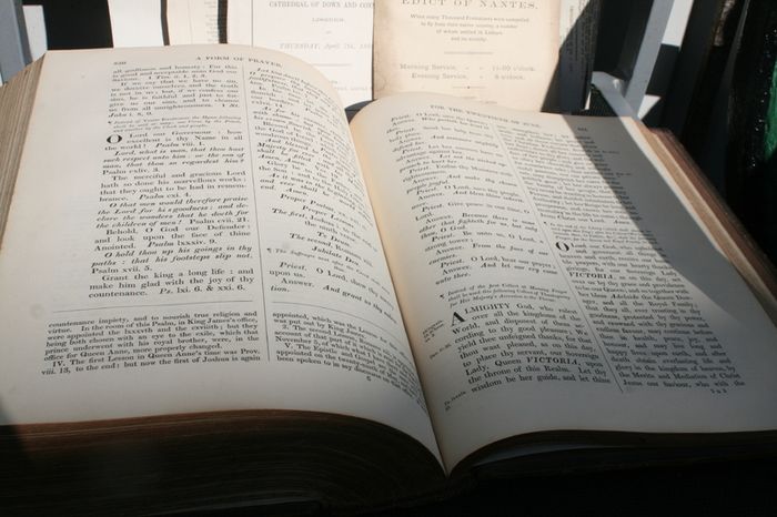 The Book of Common Prayer, and administration of the sacraments, and other rites and ceremonies of the church.1840
