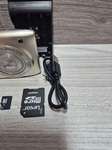 Nikon S3100 Digital Compact Camera Working w/ Nikkor 5x Wide Optical Zoom Lens