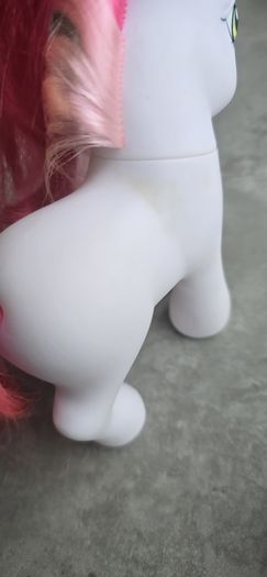 Strawberry Suprise with HTF accessory Scented MLP G3 My Little Pony 2005