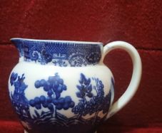 WEDGWOOD Creamer/Milk Jug Willow.