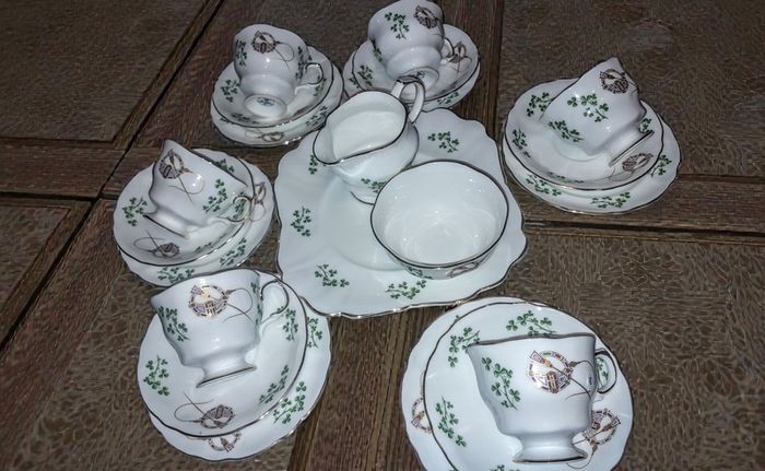 Stunning ARKLOW full teaset