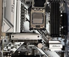 ASRock RS Pro B650M for parts.