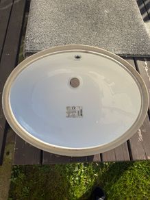 ceramic sink