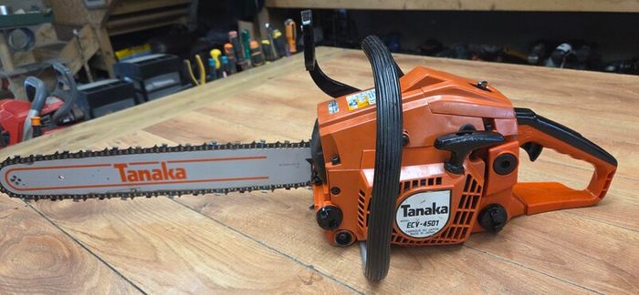 Tanaka chainsaw