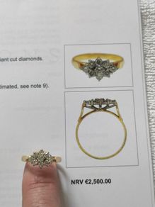 18 Carat Gold cluster diamond/engagement ring