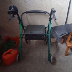 Mobility walker