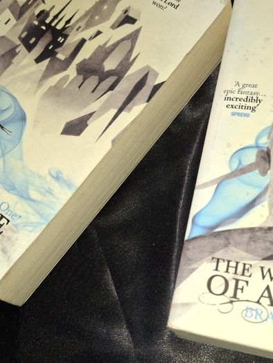 The Mistborn Trilogy 3 Books Set Collection-The Final Empire, The Hero Of Ages and The Well Of Ascension by Sanderson Brandon, Postage Available or Collection