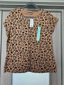 BNWT Leopard print t-shirt