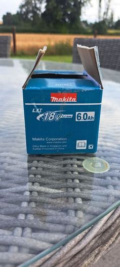 makita 6 amp battery.