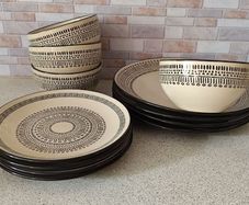 Wensley Stone 12-Piece Stoneware Dinner Set (As New)