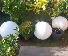 3 v large garden ornaments or light shades, D18