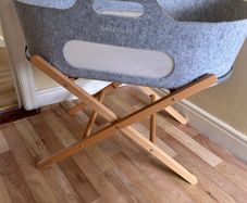 Grey Moses basket and stand (Snuzbaskit)