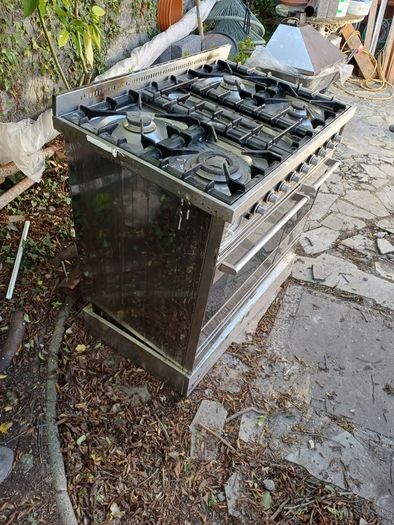 5 ring Gas oven