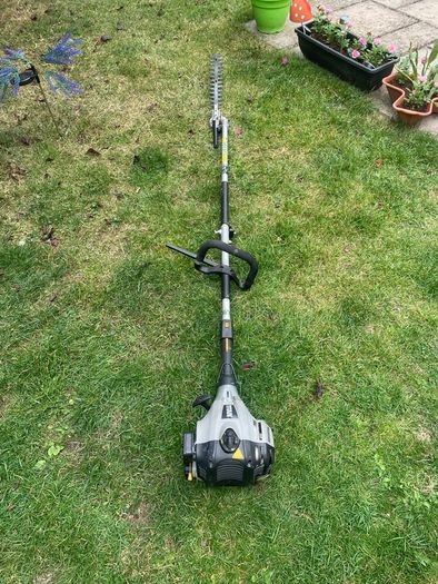 hedge cutter