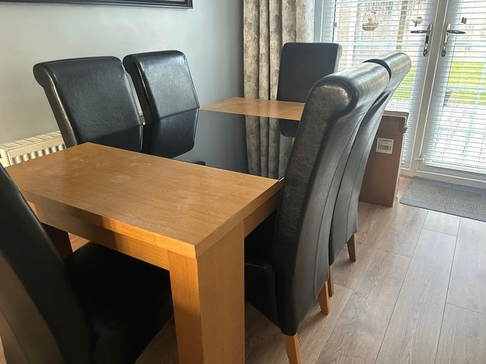 Kitchen table & chairs