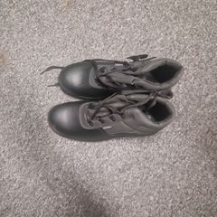 safety boots