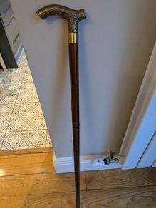 Collapsible wooden walking stick with decorative handle