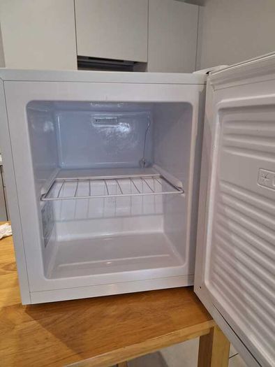 Logk Freezer