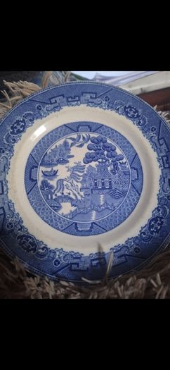 Antique Blue Willow transferware side plate,